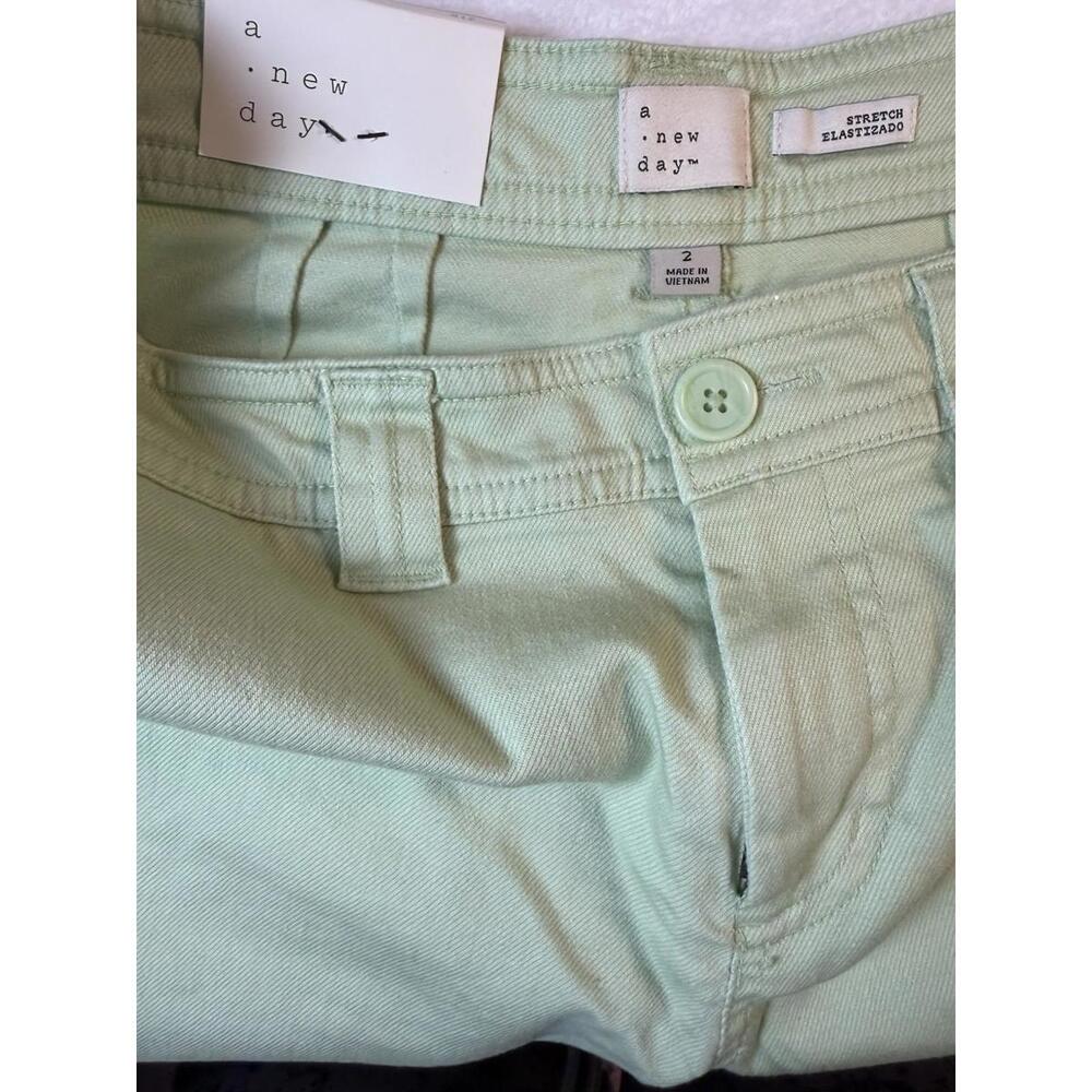A New Day Womens Pants Green High Rise Straight Crop Stretch Classic Size 2R NWT - Picture 4 of 7